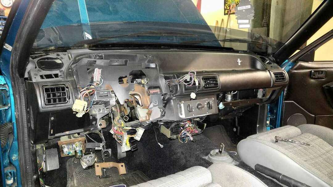 Fox-body Mustang with dashboard shell removed