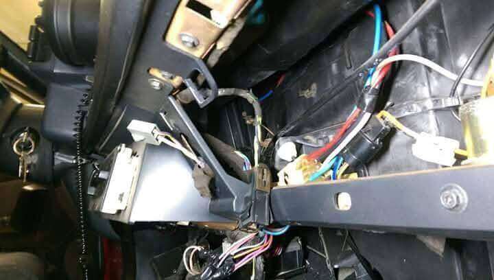 Close view of Mustang dashboard wiring and brackets