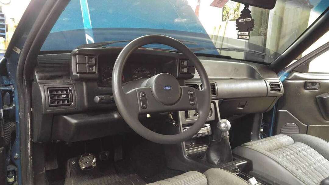 Mustang steering wheel and gauges reinstalled